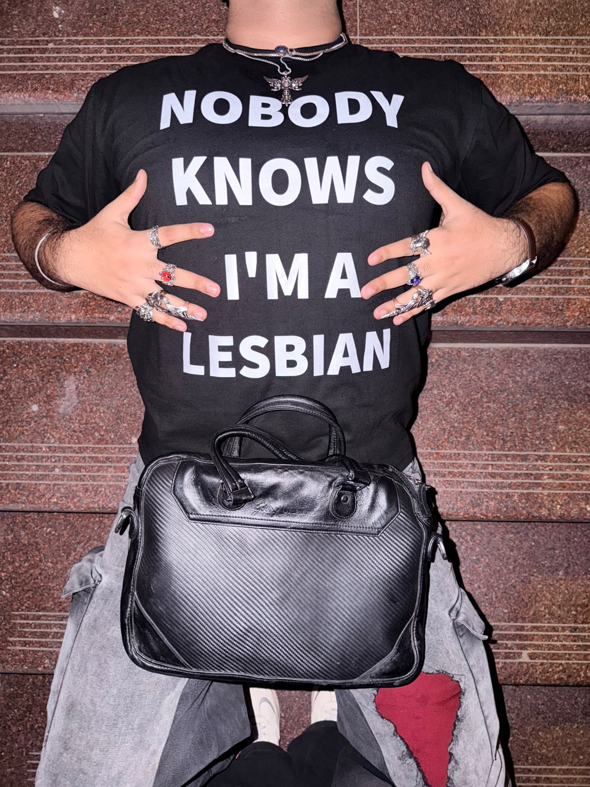 No One Knows I'm A Lesbian boxy cropped Tshirt